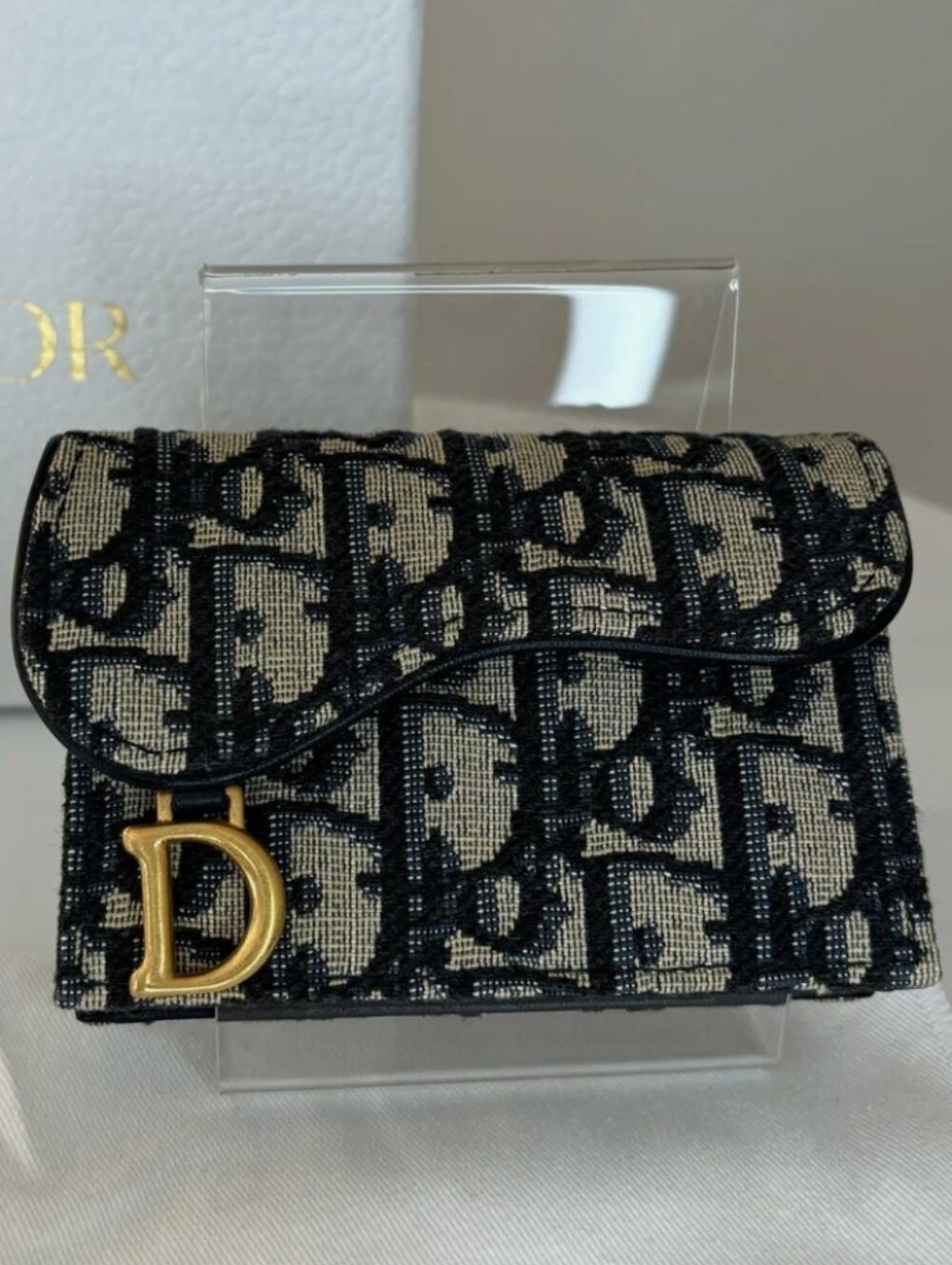 ADor Cotton Snappy Saddle Card Holder w/ Gold D Snapp Saddle Shape Card Size
